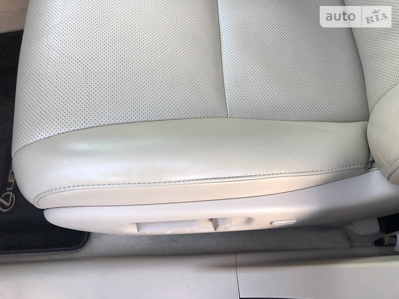 Позашляховик / Кросовер Lexus RX 2010 в Житомирі