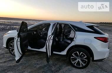 Позашляховик / Кросовер Lexus RX 2019 в 