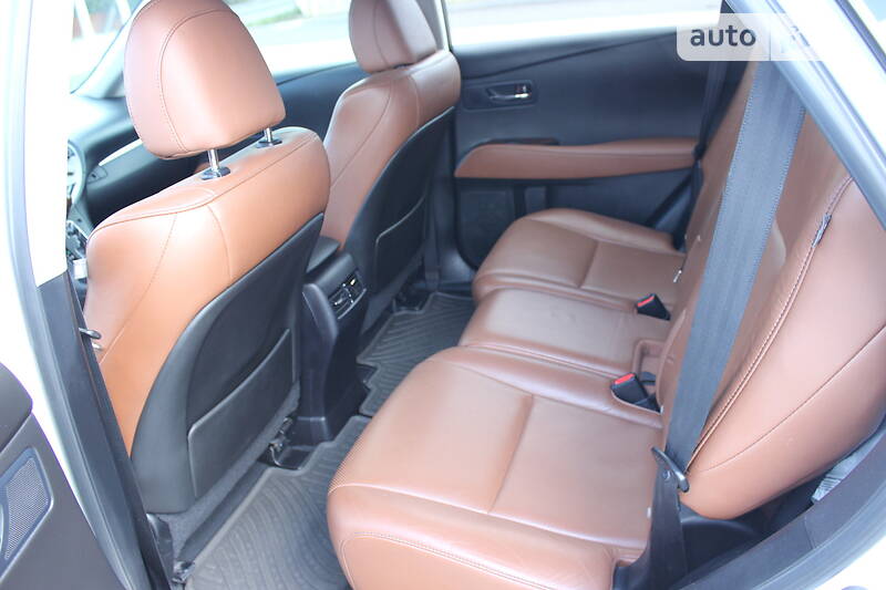 Седан Lexus RX 2015 в Виннице