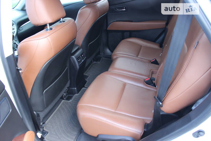 Седан Lexus RX 2015 в Виннице