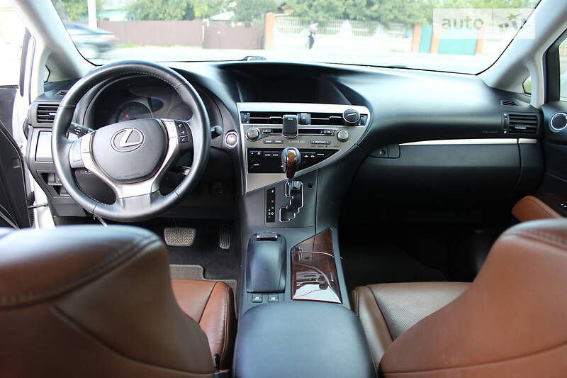 Седан Lexus RX 2015 в Виннице