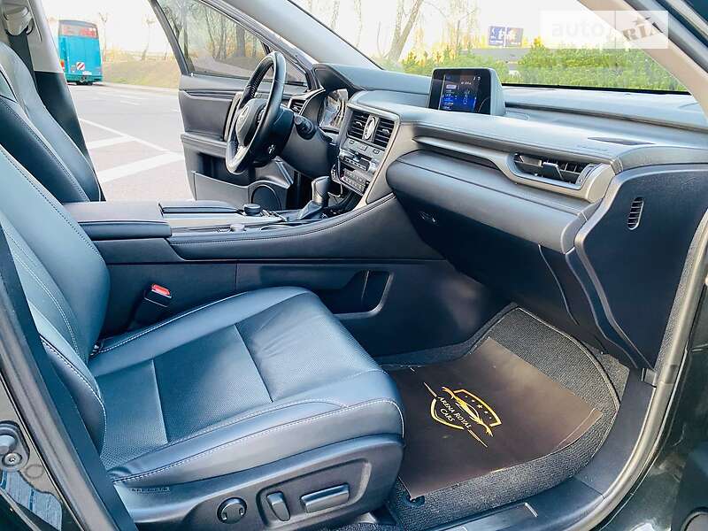 Внедорожник / Кроссовер Lexus RX 2018 в Киеве