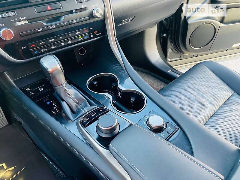 Внедорожник / Кроссовер Lexus RX 2018 в Киеве