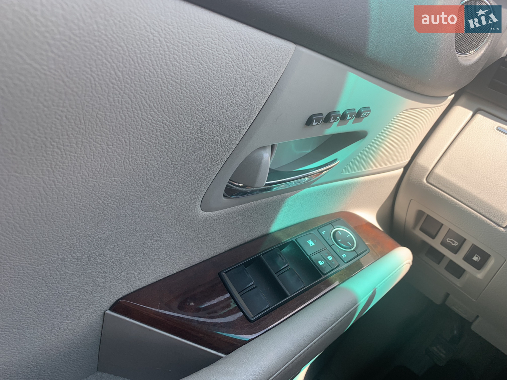2010 Lexus RX - мініатюра 32