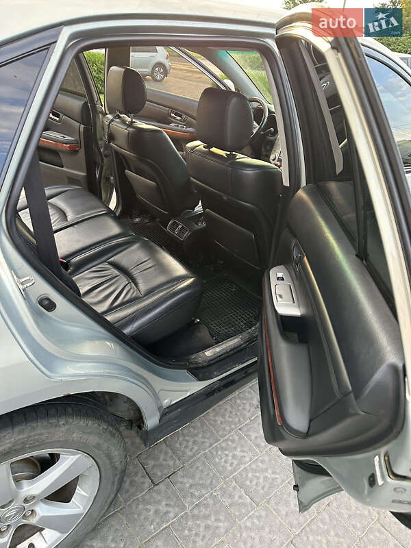 Позашляховик / Кросовер Lexus RX 2005 в Ужгороді