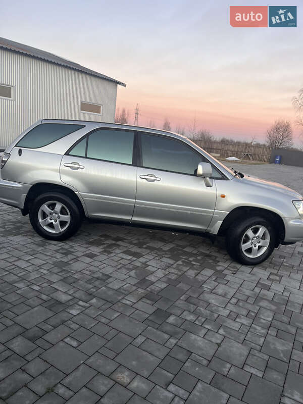 Внедорожник / Кроссовер Lexus RX 2002 в Калуше фото 4 Внедорожник / Кроссовер Lexus RX 2002 в Калуше