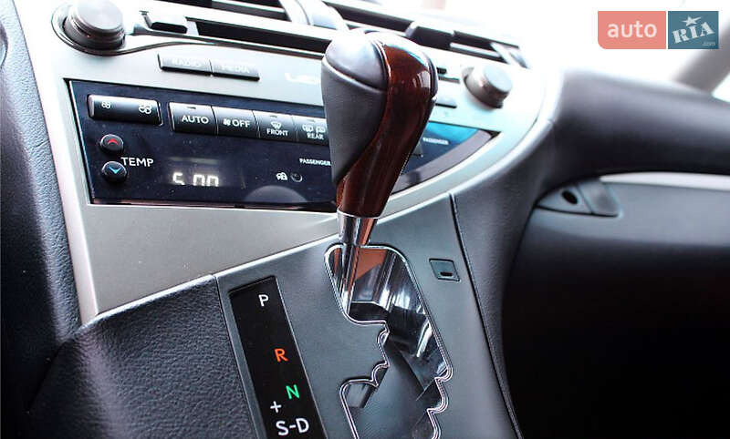 Внедорожник / Кроссовер Lexus RX 2015 в Черновцах
