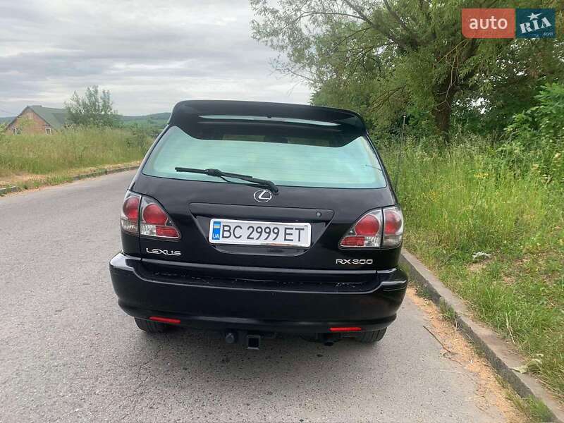 Внедорожник / Кроссовер Lexus RX 2002 в Львове