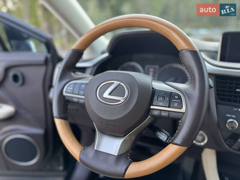 Внедорожник / Кроссовер Lexus RX 2016 в Киеве