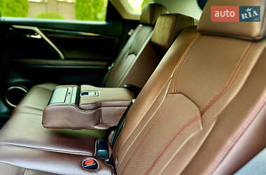 Внедорожник / Кроссовер Lexus RX 2021 в 
