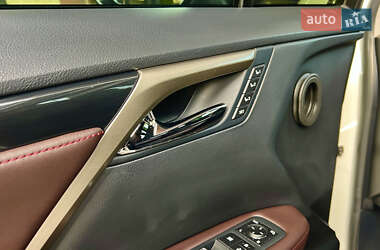 Внедорожник / Кроссовер Lexus RX 2021 в 