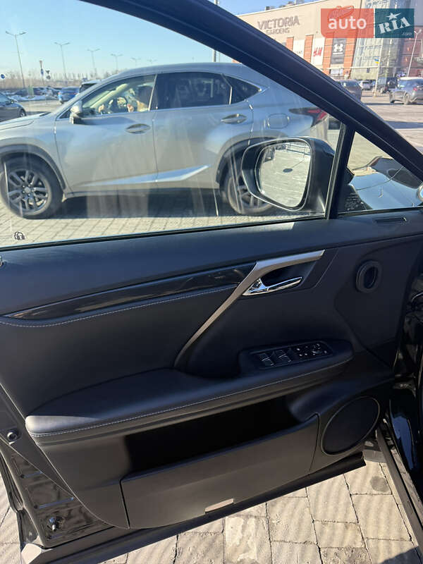 Внедорожник / Кроссовер Lexus RX 2018 в Львове