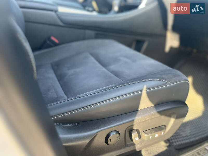 Позашляховик / Кросовер Lexus RX 2017 в Софіївській Борщагівці