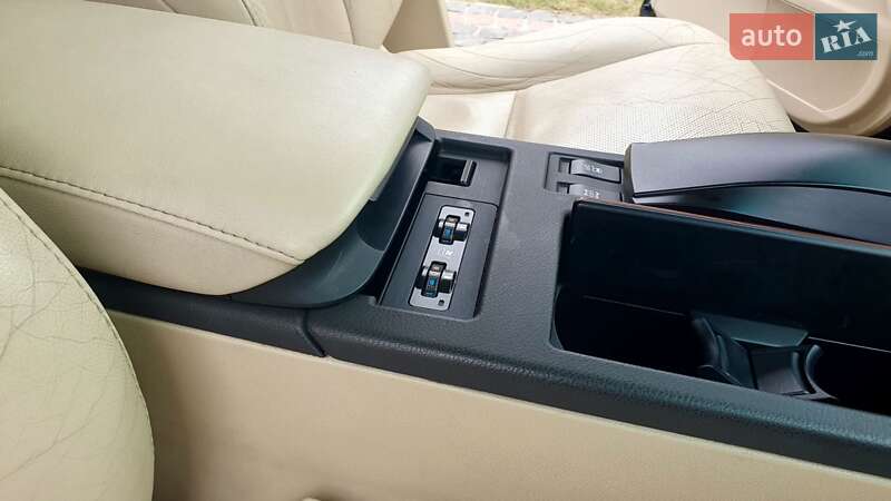 Внедорожник / Кроссовер Lexus RX 2011 в Киеве