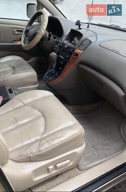 Внедорожник / Кроссовер Lexus RX 1999 в 