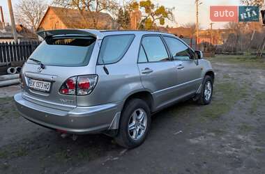 Внедорожник / Кроссовер Lexus RX 2000 в 