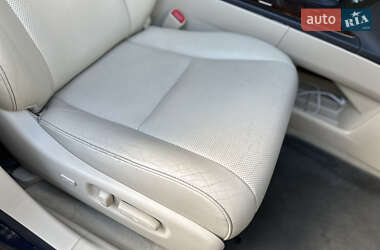 Позашляховик / Кросовер Lexus RX 2012 в 