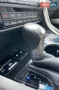 Позашляховик / Кросовер Lexus RX 2016 в 