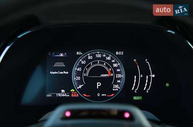 Внедорожник / Кроссовер Lexus RX 2023 в 