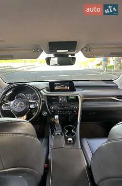 Внедорожник / Кроссовер Lexus RX 2017 в 