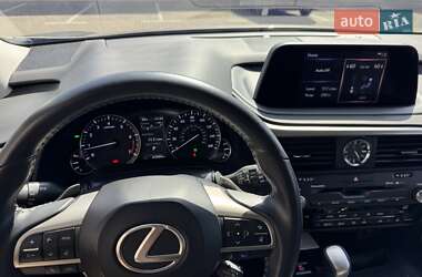 Внедорожник / Кроссовер Lexus RX 2021 в 