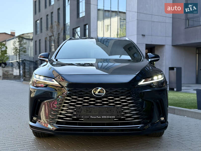 Позашляховик / Кросовер Lexus RX 2024 в 