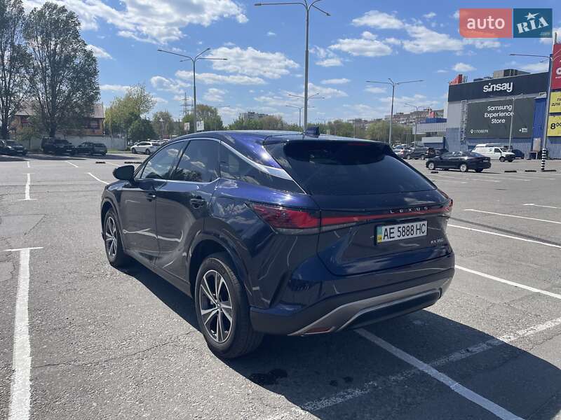 Позашляховик / Кросовер Lexus RX 2023 в Дніпрі