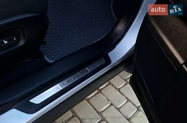 Позашляховик / Кросовер Lexus RX 2010 в 