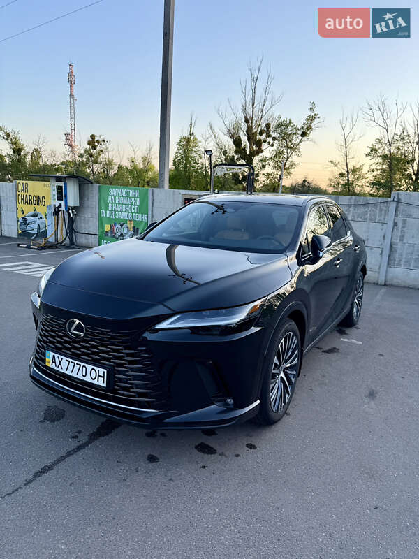 Lexus RX 2024