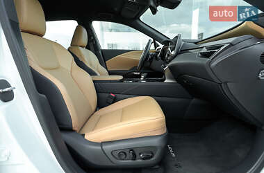 Внедорожник / Кроссовер Lexus RX 2023 в 