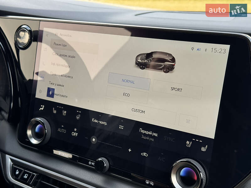 Позашляховик / Кросовер Lexus RX 2023 в Луцьку