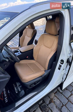 Внедорожник / Кроссовер Lexus RX 2023 в 