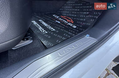 Внедорожник / Кроссовер Lexus RX 2023 в 