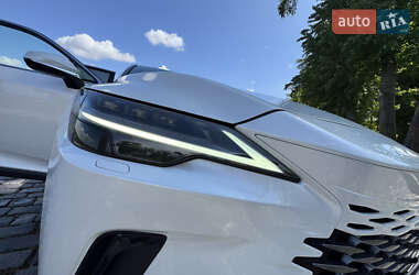 Внедорожник / Кроссовер Lexus RX 2023 в 