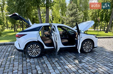 Внедорожник / Кроссовер Lexus RX 2023 в 