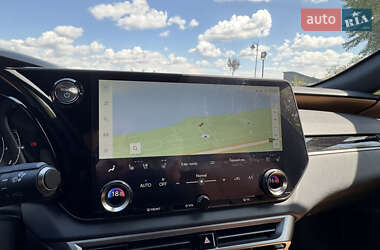 Внедорожник / Кроссовер Lexus RX 2023 в 