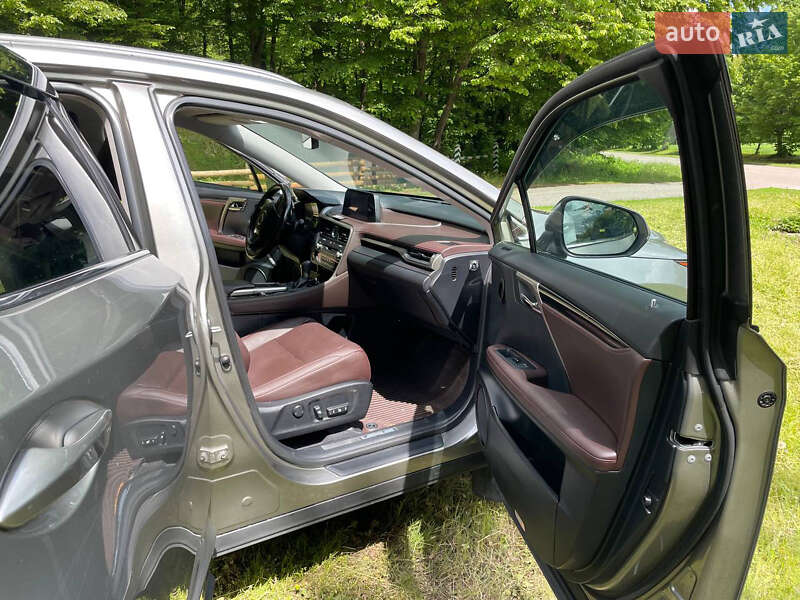 Позашляховик / Кросовер Lexus RX 2022 в Оратові