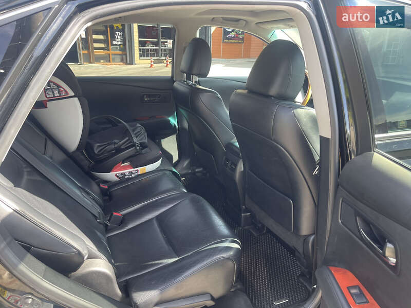 Внедорожник / Кроссовер Lexus RX 2010 в Черновцах