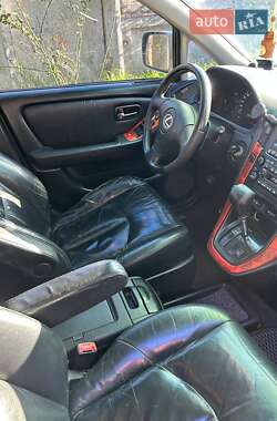 Внедорожник / Кроссовер Lexus RX 2000 в 