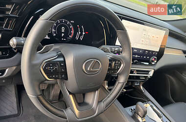 Внедорожник / Кроссовер Lexus RX 2023 в 