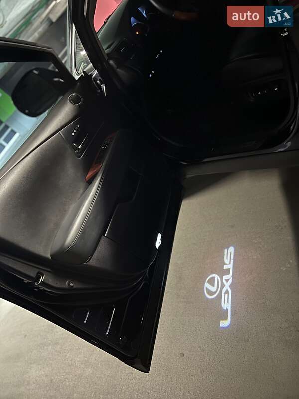 Внедорожник / Кроссовер Lexus RX 2010 в Киеве