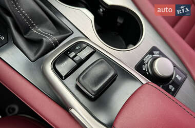 Внедорожник / Кроссовер Lexus RX 2016 в 