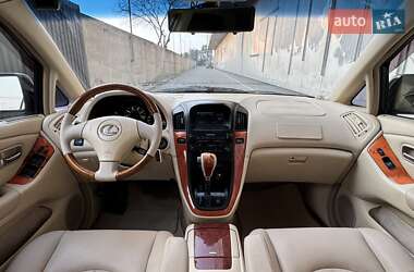 Внедорожник / Кроссовер Lexus RX 2001 в 