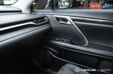 Внедорожник / Кроссовер Lexus RX 2017 в 