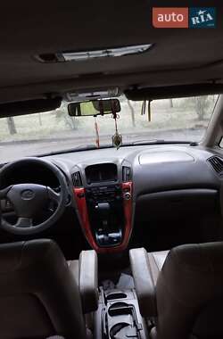 Внедорожник / Кроссовер Lexus RX 2000 в Херсоне