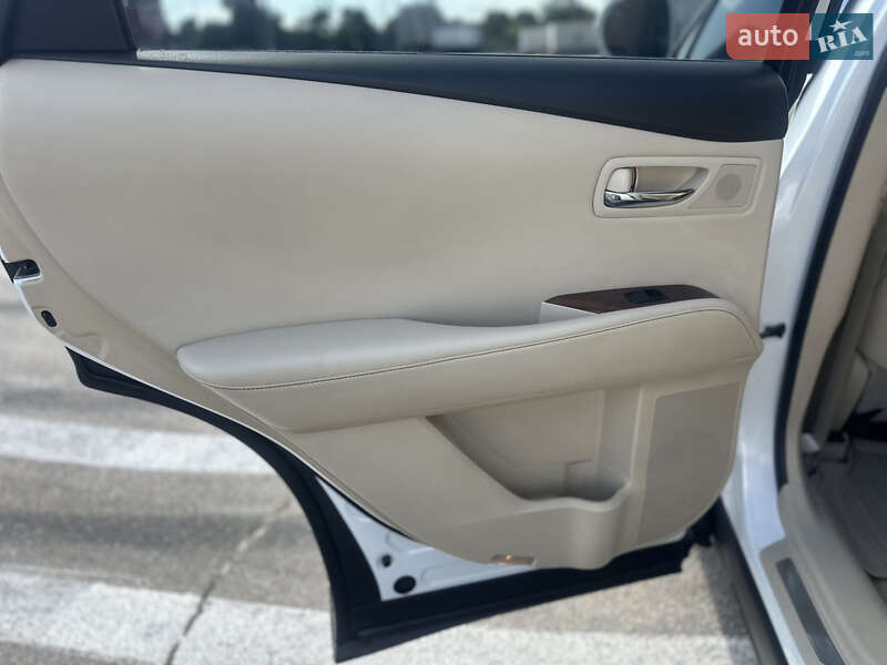 Позашляховик / Кросовер Lexus RX 2013 в Києві