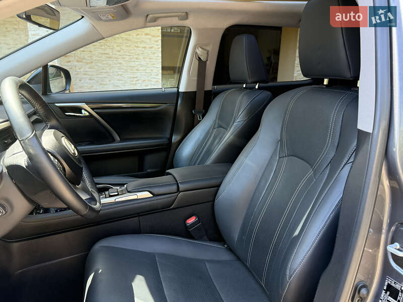 Позашляховик / Кросовер Lexus RX 2018 в Чернівцях