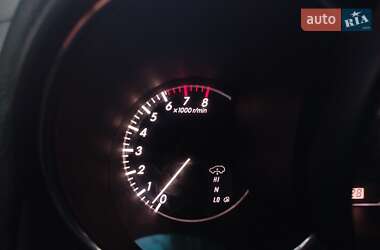 Внедорожник / Кроссовер Lexus RX 2004 в 
