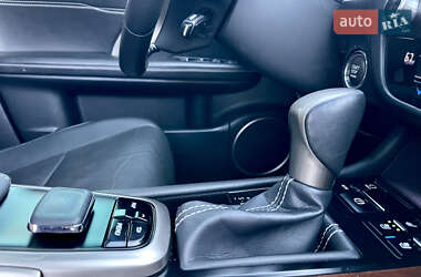 Внедорожник / Кроссовер Lexus RX 2019 в 