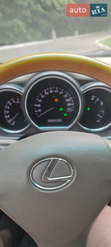 Внедорожник / Кроссовер Lexus RX 2005 в Черновцах